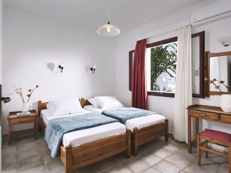 Eva Suites & Apartments Agia Marina  Ngoại thất bức ảnh