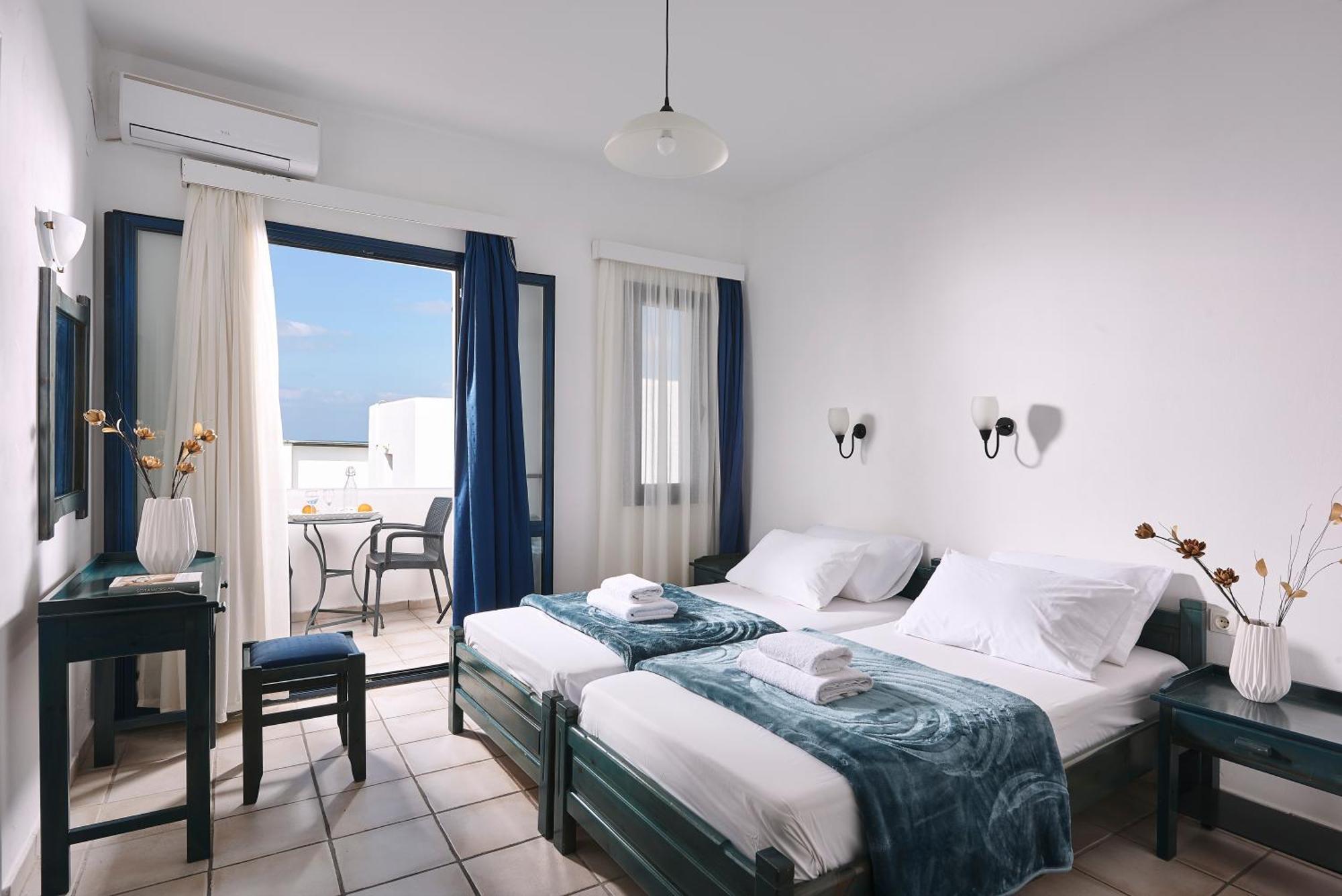 Eva Suites & Apartments Agia Marina  Phòng bức ảnh