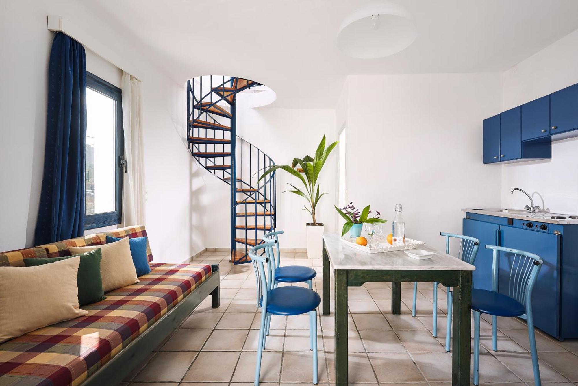 Eva Suites & Apartments Agia Marina  Phòng bức ảnh