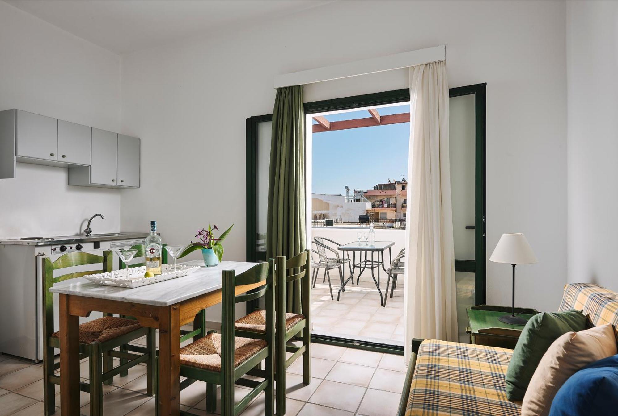 Eva Suites & Apartments Agia Marina  Phòng bức ảnh