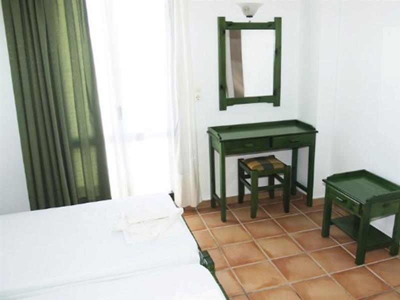 Eva Suites & Apartments Agia Marina  Ngoại thất bức ảnh