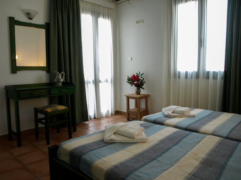 Eva Suites & Apartments Agia Marina  Ngoại thất bức ảnh