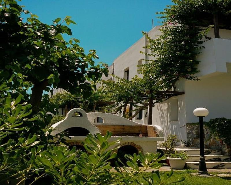 Eva Suites & Apartments Agia Marina  Ngoại thất bức ảnh